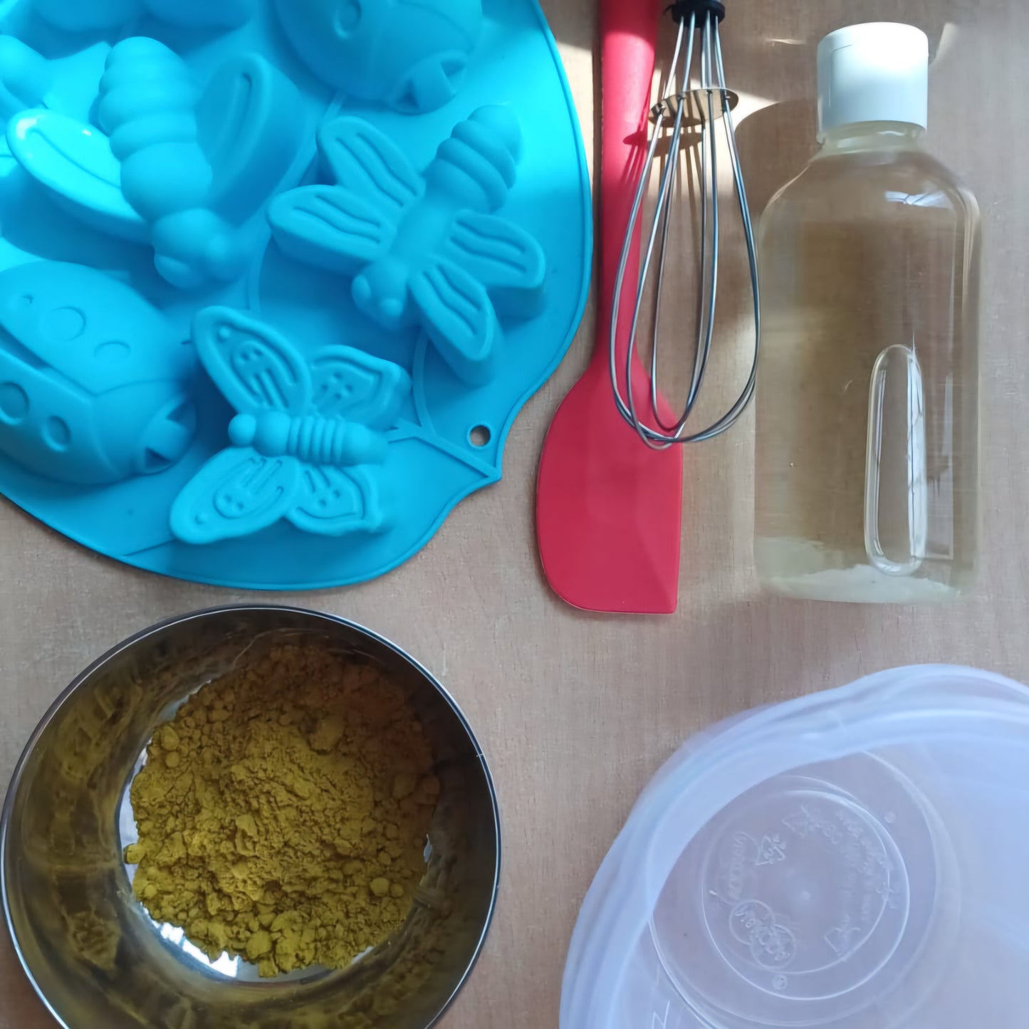 Nalangu maavu soap making kit : DIY kit